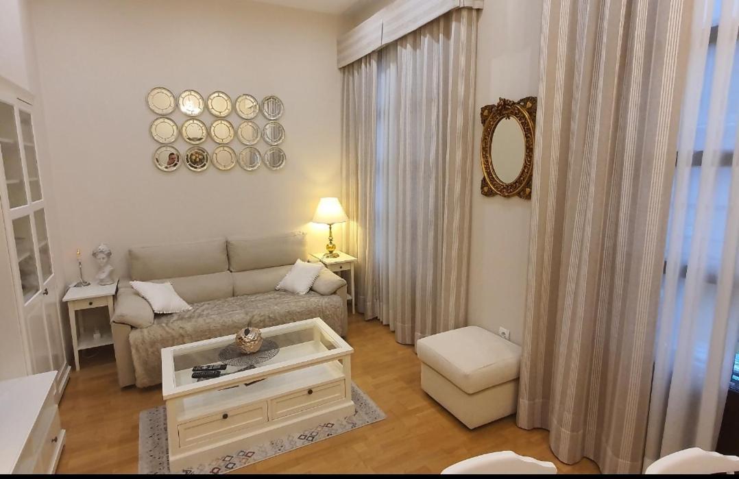 Cozy Luxury Apartments*****. The City Center Валенсия Экстерьер фото