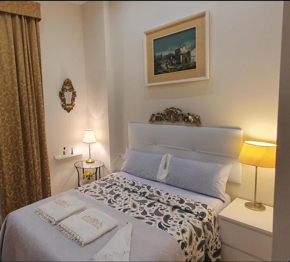 Cozy Luxury Apartments*****. The City Center Валенсия Экстерьер фото